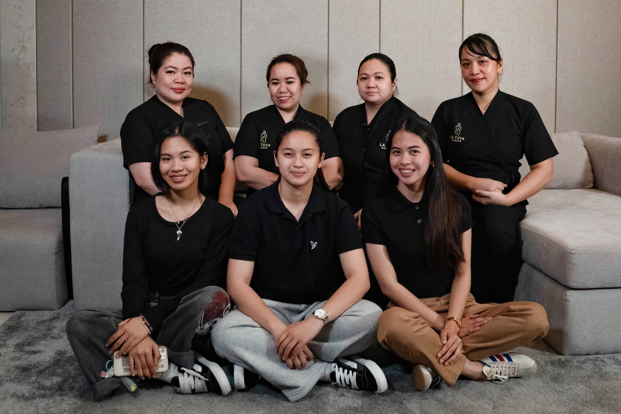 La Tuya Experience female therapist team in Dubai